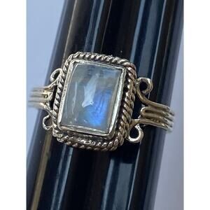 925 Sterling Silver Moonstone Square pillow Blue Glow Oval Ring size 6.5